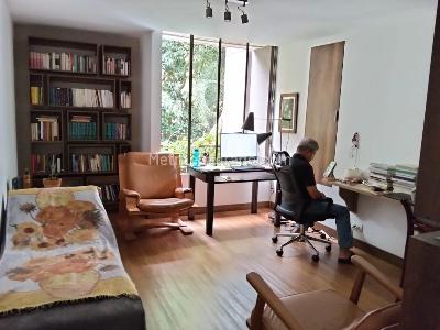 Apartamento de 4 alcobas en venta en El Poblado, Medellín, 186 m² · foto 3 de 16