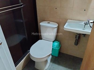 Apartamento de 4 alcobas en venta en El Poblado, Medellín, 186 m² · foto 15 de 16