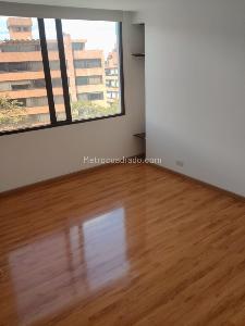 Apartamento en venta en Santa Barbara Central, Bogotá · foto 17 de 18