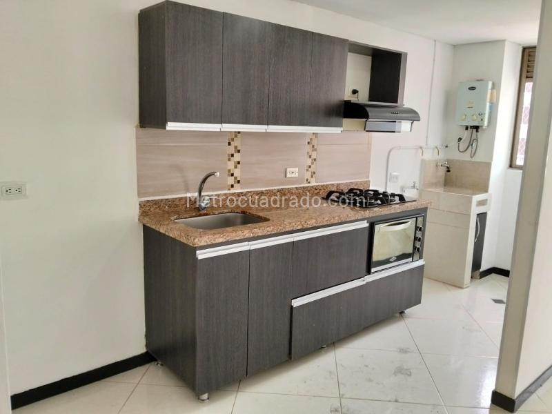 3BR Apartment for Rent in La Ferrería (69 m²)
