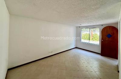 Casa de 3 alcobas en venta en La Mota, Medellín, 63 m² · foto 3 de 15