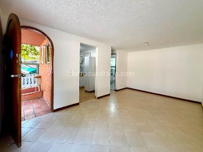 Casa de 3 alcobas en venta en La Mota, Medellín, 63 m² · foto 4 de 15