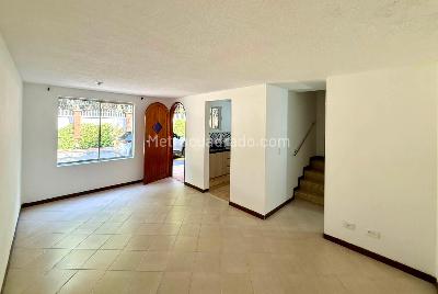 Casa de 3 alcobas en venta en La Mota, Medellín, 63 m² · foto 5 de 15