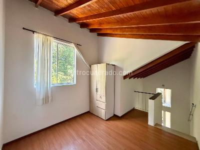 Casa de 3 alcobas en venta en La Mota, Medellín, 63 m² · foto 8 de 15