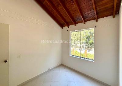 Casa de 3 alcobas en venta en La Mota, Medellín, 63 m² · foto 12 de 15