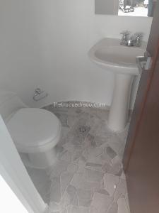 Apartamento en venta en Santa Barbara Central, Bogotá · foto 8 de 18