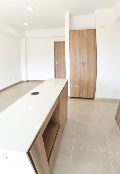 Piso – Sabaneta, San Isidro - Más