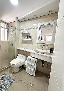 Apartamento de 3 alcobas en venta en Bocagrande, Cartagena, 136 m² · foto 6 de 7