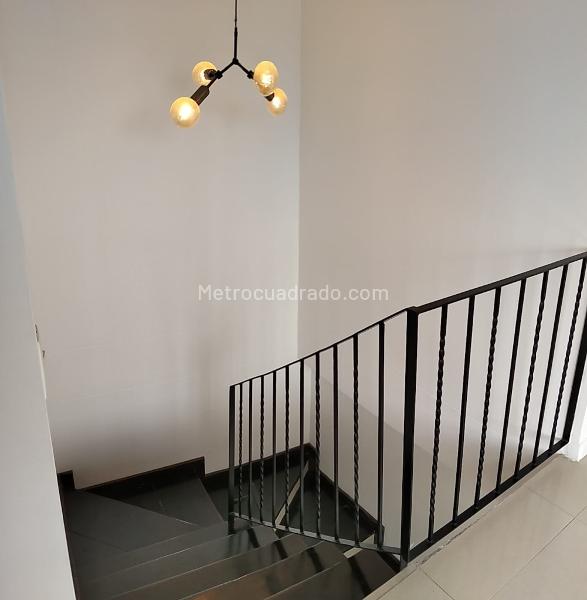 Piso – Envigado - Más