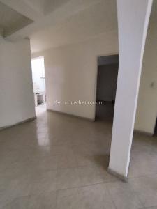 Casa de 3 alcobas en arriendo en Bombona, Medellín, 105 m² · foto 2 de 14