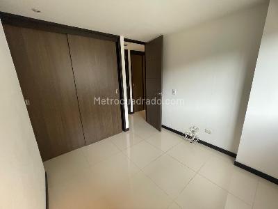 Apartamento de 3 alcobas en arriendo en San Jose, Sabaneta, 85 m² · foto 4 de 16