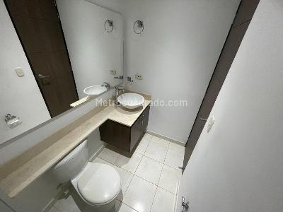 Apartamento de 3 alcobas en arriendo en San Jose, Sabaneta, 85 m² · foto 7 de 16