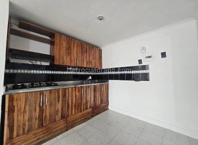 Apartamento en arriendo en Belen, Medellín · foto 4 de 14
