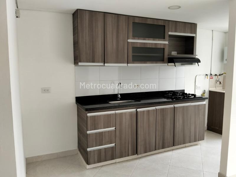 3BR Apartment with Balcony in La Ferrería, La Estrella