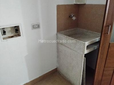 Apartamento de 3 alcobas en arriendo en Loma Linda, Sabaneta, 113 m² · foto 5 de 20