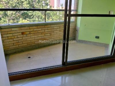 Apartamento de 3 alcobas en arriendo en Loma Linda, Sabaneta, 113 m² · foto 6 de 20