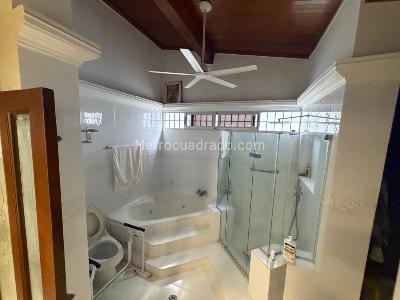 Casa de 4 alcobas en venta en Altos De Riomar, Barranquilla, 479 m² · foto 17 de 20