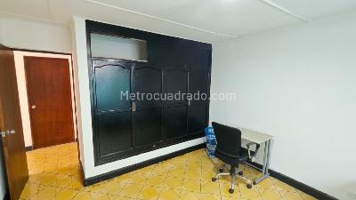 Casa de 5 alcobas en venta en Paraiso, Barranquilla, 236 m² · foto 13 de 19