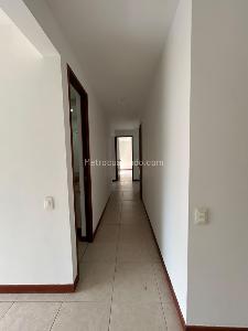 Apartamento de 4 alcobas en arriendo en La Aguacatala, Medellín, 110 m² · foto 7 de 20