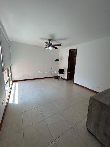 Apartamento de 4 alcobas en arriendo en La Aguacatala, Medellín, 110 m² · foto 9 de 20