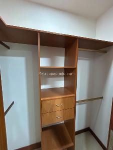 Apartamento de 4 alcobas en arriendo en La Aguacatala, Medellín, 110 m² · foto 18 de 20
