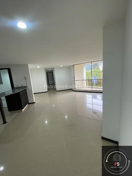 Spacious 3-Bedroom Apartment in Las Lomitas, Sabaneta