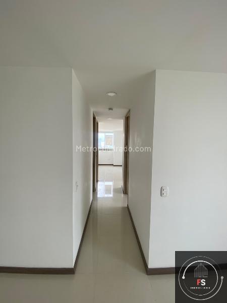 Apartamento de 3 habitaciones en arriendo en Las Brisas - 2