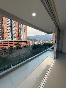 Apartamento de 3 alcobas en venta en Aves Maria, Sabaneta, 82 m² · foto 2 de 20