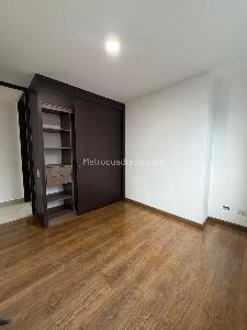 Apartamento de 3 alcobas en venta en Aves Maria, Sabaneta, 82 m² · foto 11 de 20