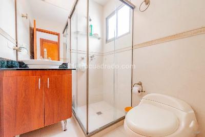 Casa de 4 alcobas en venta en Loma De Las Brujas, Envigado, 282 m² · foto 13 de 20