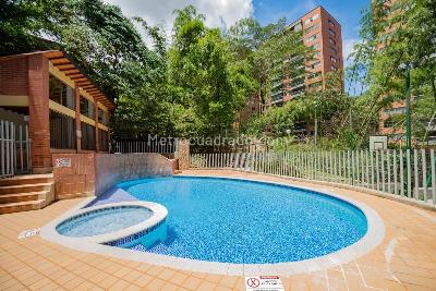 Casa de 4 alcobas en venta en Loma De Las Brujas, Envigado, 282 m² · foto 19 de 20