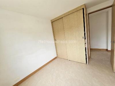 Apartamento de 3 alcobas en venta en San Remo, Sabaneta, 70 m² · foto 6 de 12