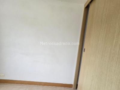 Apartamento de 3 alcobas en venta en San Remo, Sabaneta, 70 m² · foto 5 de 12