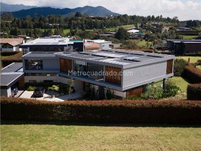Casa de 5 alcobas en venta en Alto De Las Palmas, Envigado, 1900 m² · foto 3 de 20