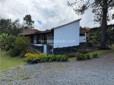 Casa de 4 alcobas en venta en Las Palmas, Envigado · foto 10 de 20