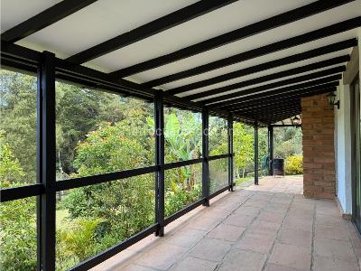 Casa de 4 alcobas en venta en Las Palmas, Envigado · foto 15 de 20