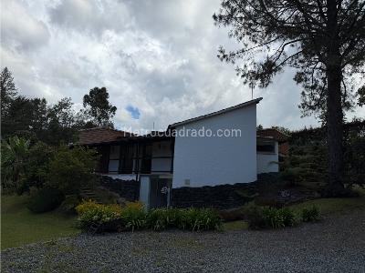 Casa de 4 alcobas en venta en Las Palmas, Envigado · foto 6 de 20