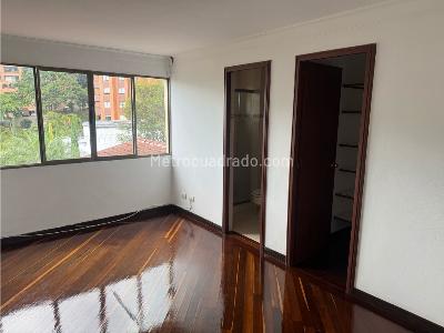 Casa de 3 alcobas en venta en El Poblado, Medellín · foto 10 de 15
