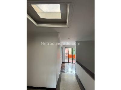 Casa de 3 alcobas en venta en El Poblado, Medellín · foto 13 de 15