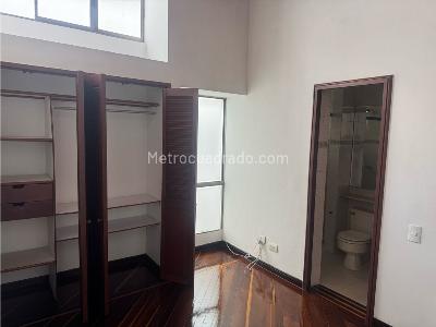 Casa de 3 alcobas en venta en El Poblado, Medellín · foto 15 de 15