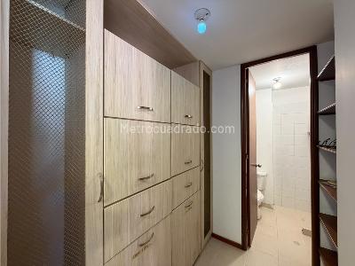 Apartamento en venta en El Poblado, Medellín · foto 11 de 20