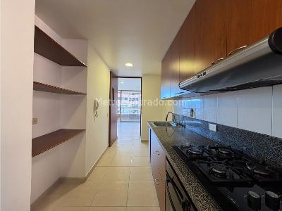Apartamento en venta en El Poblado, Medellín · foto 13 de 20