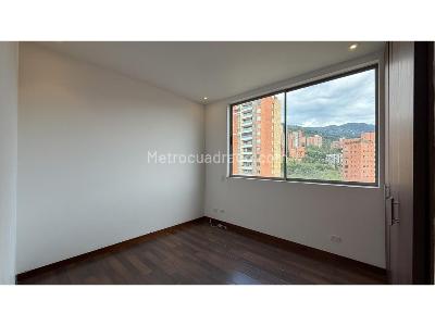 Apartamento de 3 alcobas en venta en El Poblado, Medellín, 127 m² · foto 12 de 20