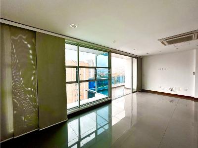 Apartamento de 4 alcobas en venta en Laureles, Medellín, 200 m² · foto 3 de 20