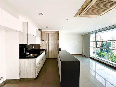 Apartamento de 4 alcobas en venta en Laureles, Medellín, 200 m² · foto 5 de 20