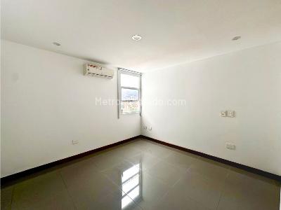 Apartamento de 4 alcobas en venta en Laureles, Medellín, 200 m² · foto 7 de 20