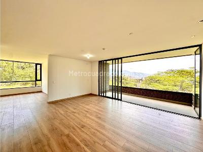 Apartamento de 3 alcobas en venta en Las Palmas, Medellín, 147 m² · foto 4 de 20