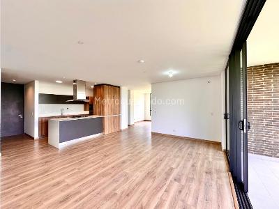 Apartamento de 3 alcobas en venta en Las Palmas, Medellín, 147 m² · foto 6 de 20