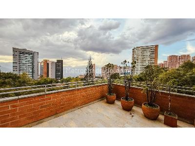 Apartamento de 3 alcobas en venta en El Poblado, Medellín, 210 m² · foto 14 de 20