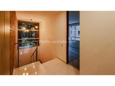 Apartamento de 3 alcobas en venta en El Poblado, Medellín, 210 m² · foto 18 de 20